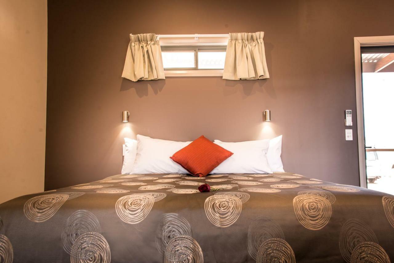 Broken Hill Outback Resort Exterior photo